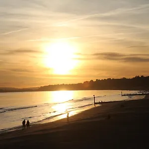 Riviera By The Sea ** Bournemouth